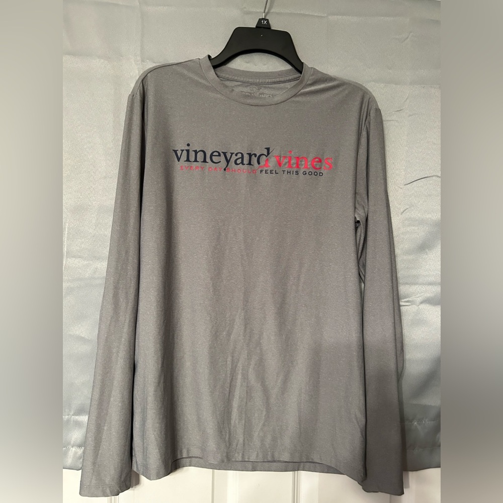 Vineyard Vines men’s long sleeve shirt